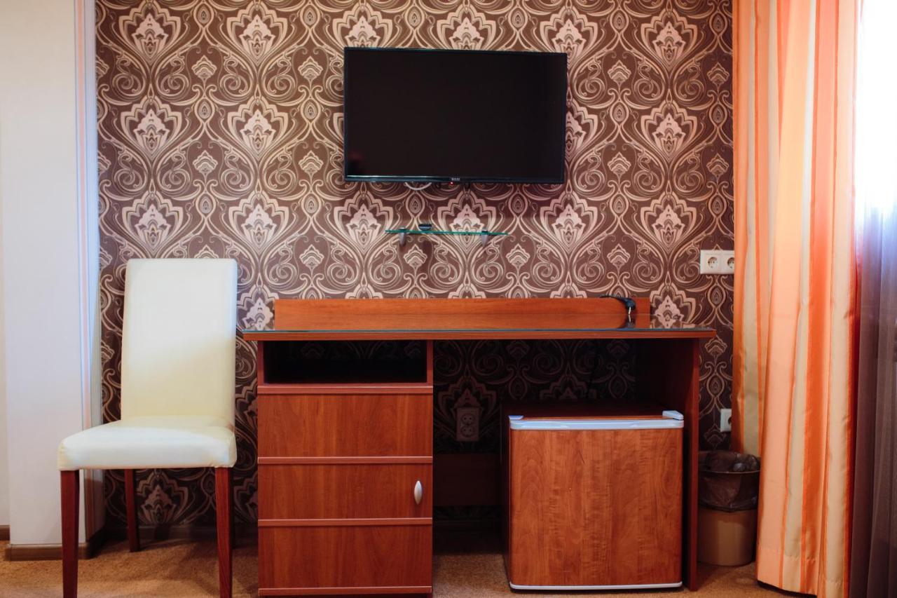 Euro Motel Lyuboml Ngoại thất bức ảnh