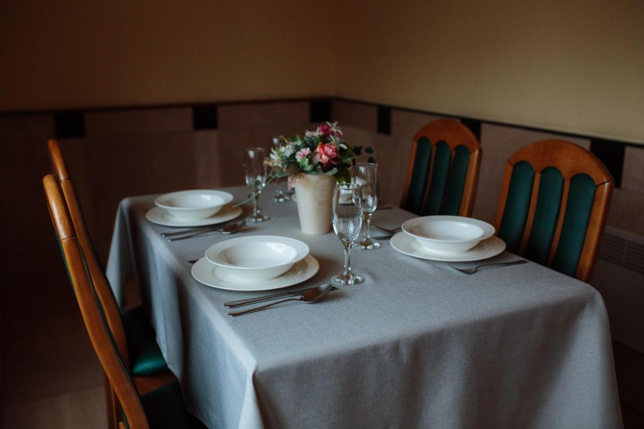 Euro Motel Lyuboml Ngoại thất bức ảnh